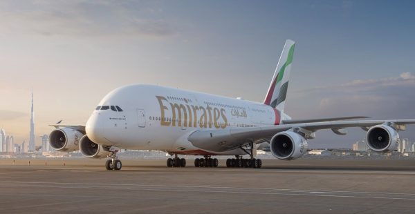 
Des passagers d’un vol Emirates entre Dubaï et Shanghai ont vécu une très longue nuit à bord d’un Airbus A380. Le 22 juil