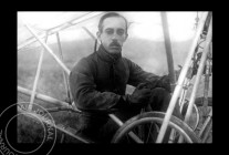 Le 13 septembre 1906 dans le ciel : Alberto Santos-Dumont fait un bond avec son aéroplane 1 Air Journal