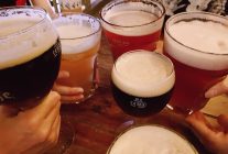 
Le patron de Ryanair, Michael O’Leary, appelle à interdire la vente d’alcool tôt le matin dans les aéroports, qu’il rend