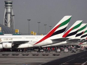 
Emirates et Rolls‑Royce ont signé un accord autorisant la compagnie aérienne émiratie à réaliser, dès 2027, la maintenanc