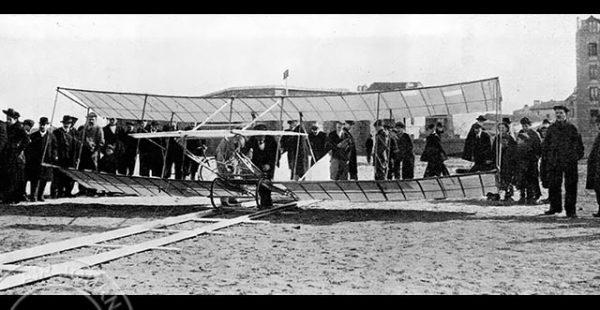 Histoire de l’aviation – 26 mars 1905. Le terrain d’Issy-les-Moulineaux est le nouveau terrain de jeu des pionniers de l’a