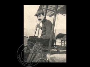 
Histoire de l’aviation – 3 décembre 1910. L’Italie n’en finit plus d’enterrer ses morts, un peu plus de deux mois aup