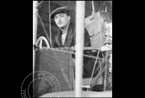 
Histoire de l’aviation – 18 mars 1910. En ce 18 mars 1910, c’est avec une certaine fébrilité que les Niçois attendent