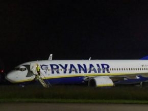 
L’évacuation en urgence d un vol de Ryanair après une fausse alerte incendie a fait plusieurs blessés, dans la nuit de vendr
