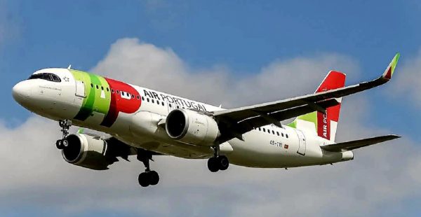 
TAP Air Portugal inaugurera le 1er juillet une nouvelle liaison directe entre Lisbonne et Athènes, avec cinq vols par semaine. C