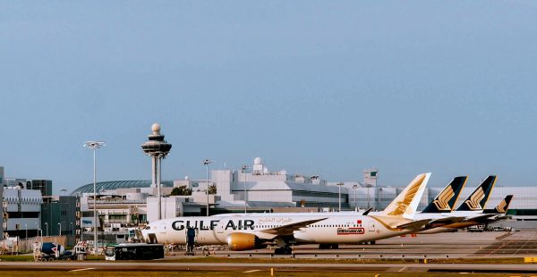 
Les passagers au départ de Singapour ne pourront bientôt plus emporter qu’un maximum de deux batteries externes dans leur bag
