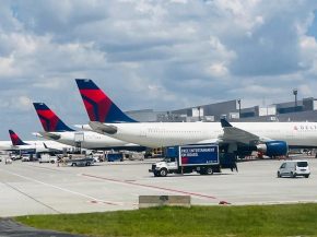 
Un incident s’est produit mercredi soir à l’aéroport de New York-LaGuardia (LGA), lorsqu’un avion régional de Delta Air 