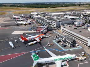 
L’aéroport de Nantes-Atlantique se retrouve au cœur d’un enchevêtrement de contentieux et d’arbitrages techniques, huit 