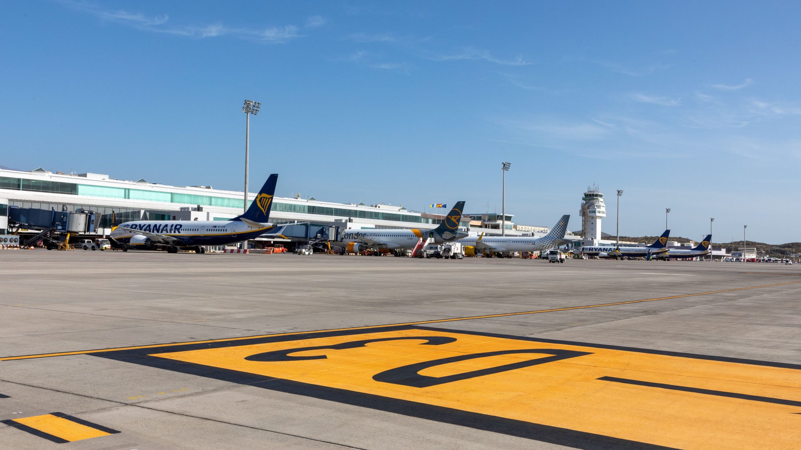 Drame à Tenerife Sud : un octogénaire pousse sa femme morte en fauteuil roulant pour prendre un vol 1 Air Journal