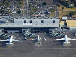 
Le trafic aérien a quasiment doublé en 2022 à l’aéroport de Saint Denis-Roland Garros par rapport à 2021, même si l’ann