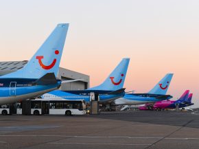 
Le voyagiste allemand TUI, maison mère des filiales aériennes TUI fly et TUI Airways, résiste à la guerre au Moyen-Orient, ma