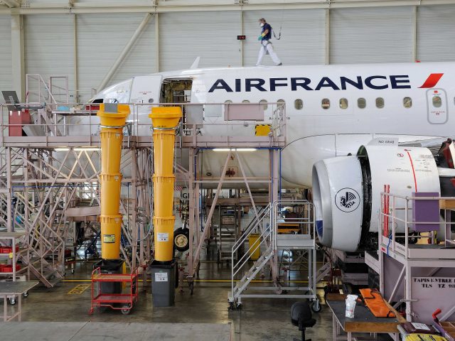 Air France : près de 300 nouvelles suppressions d'emplois au sol 96 Air Journal