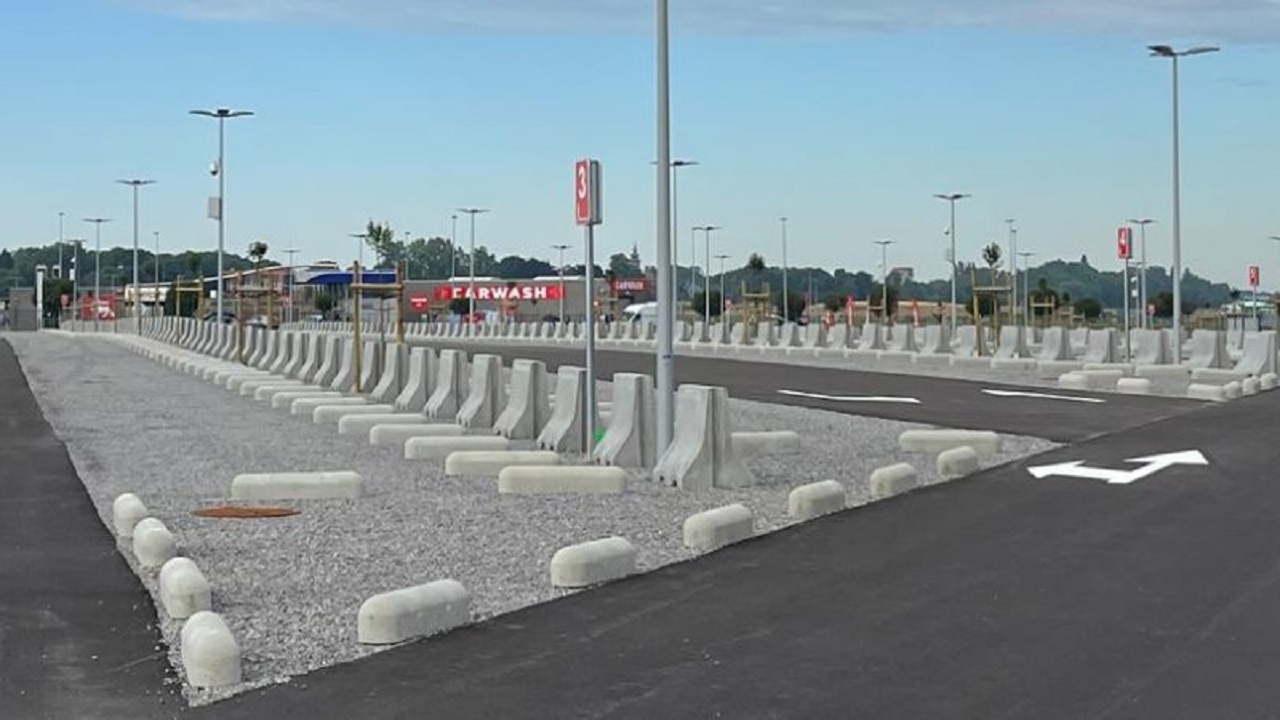 Charleroi-Bruxelles Sud : plus de 900 places supplémentaires grâce au nouveau parking P5 1 Air Journal Charleroi-Bruxelles Sud : plus de 900 places supplémentaires grâce au nouveau parking P5 1 Air Journal