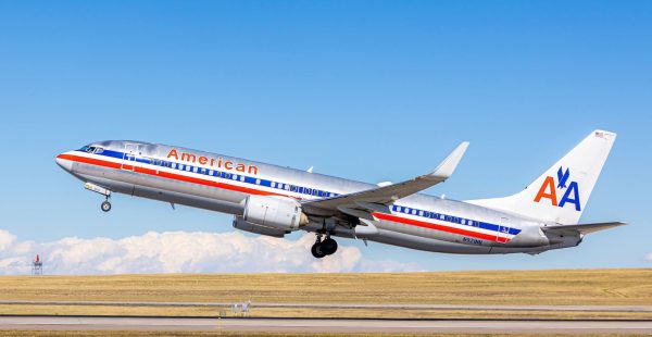 
Le renchérissement brutal du kérosène commence à modifier les programmes de vols aux Etats-Unis. American Airlines, United Ai