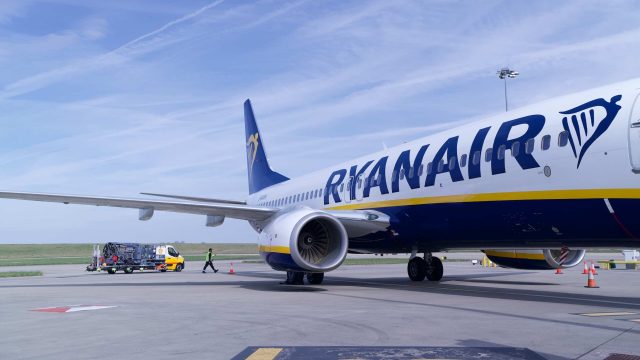 « Taxe stupide » : Ryanair réduit fortement sa capacité en Belgique, symbole de sa guerre contre la fiscalité