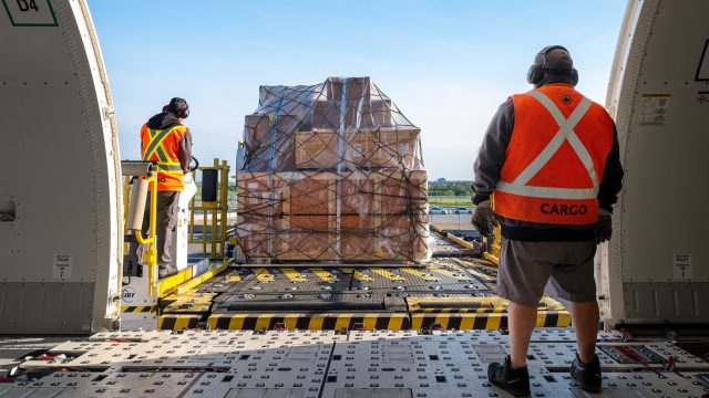Croissance mondiale du fret aérien en septembre malgré la pression tarifaire américaine