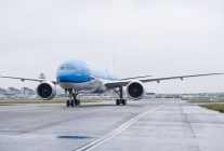 
Un Boeing 777-300ER de KLM reliant Amsterdam-Schiphol à Curaçao a fait demi-tour jeudi, après l’incendie d’une batterie ex