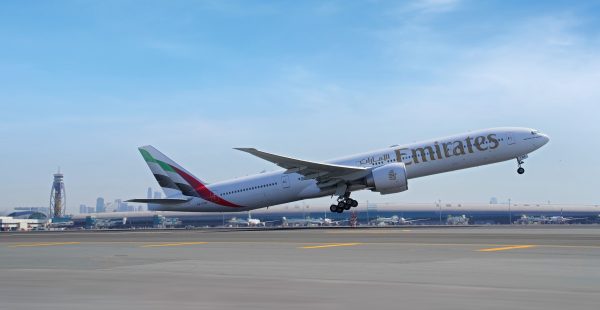 
Après plusieurs jours de paralysie quasi complète du trafic, provoquée par la fermeture en chaîne de nombreux espaces aérien