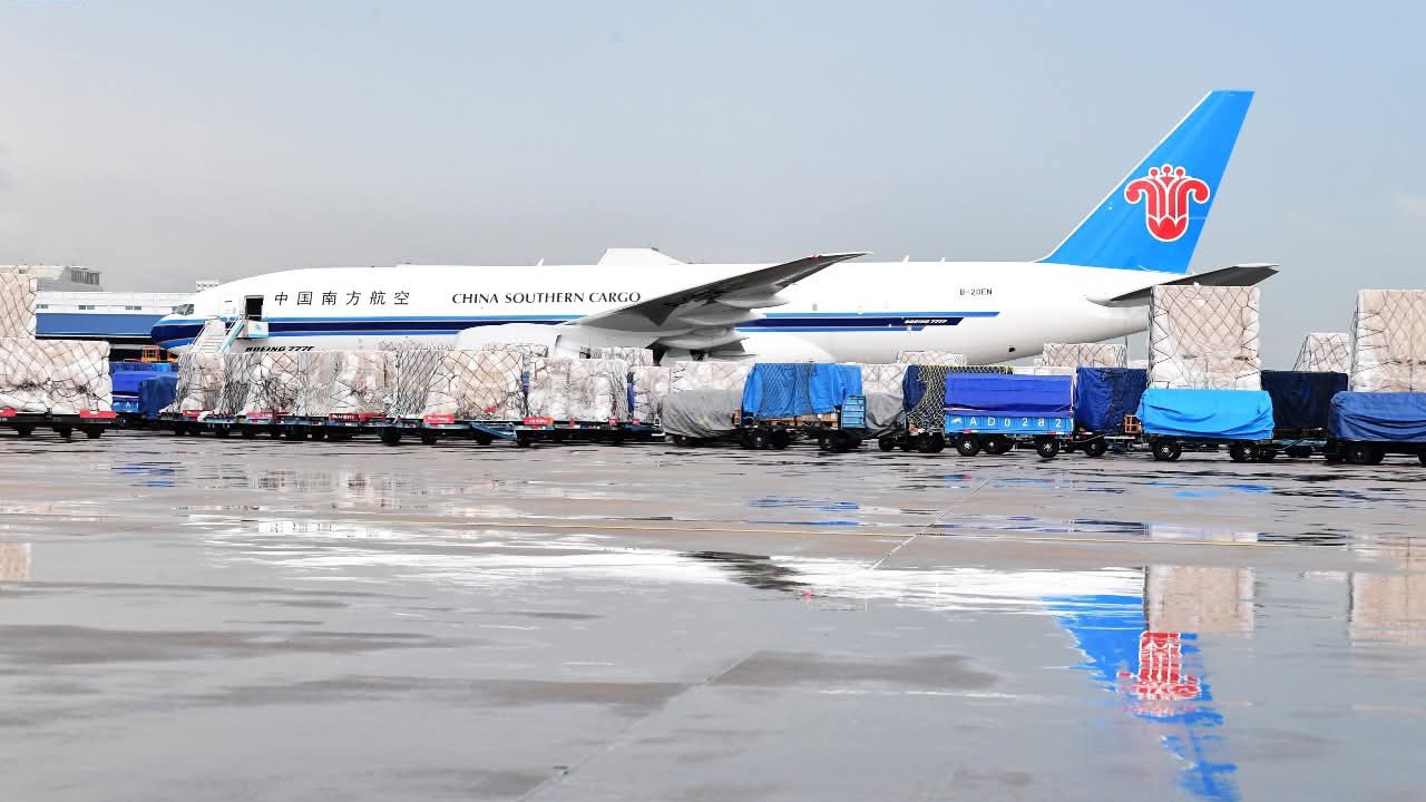 Fret : AerCap place trois 777‑300ERSF “Big Twin” chez China Southern Cargo 1 Air Journal