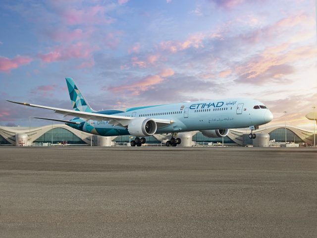 Etihad Airways lance un programme de compensation carbone avec un Dreamliner 1 Air Journal Etihad Airways lance un programme de compensation carbone avec un Dreamliner 1 Air Journal
