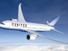 
Un Boeing 787-9 de United Airlines reliant Los Angeles à Newark a dû revenir d’urgence à Los Angeles International Airport (