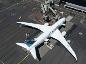 
Depuis dimanche soir, plusieurs dizaines de passagers réunionnais se retrouvent bloqués à Johannesburg, en Afrique du Sud, inc