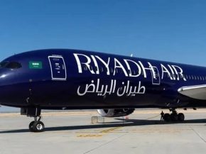 
Le 26 octobre 2025, Riyadh Air, la nouvelle compagnie nationale saoudienne, a lancé son premier vol passager vers Londres Heathr