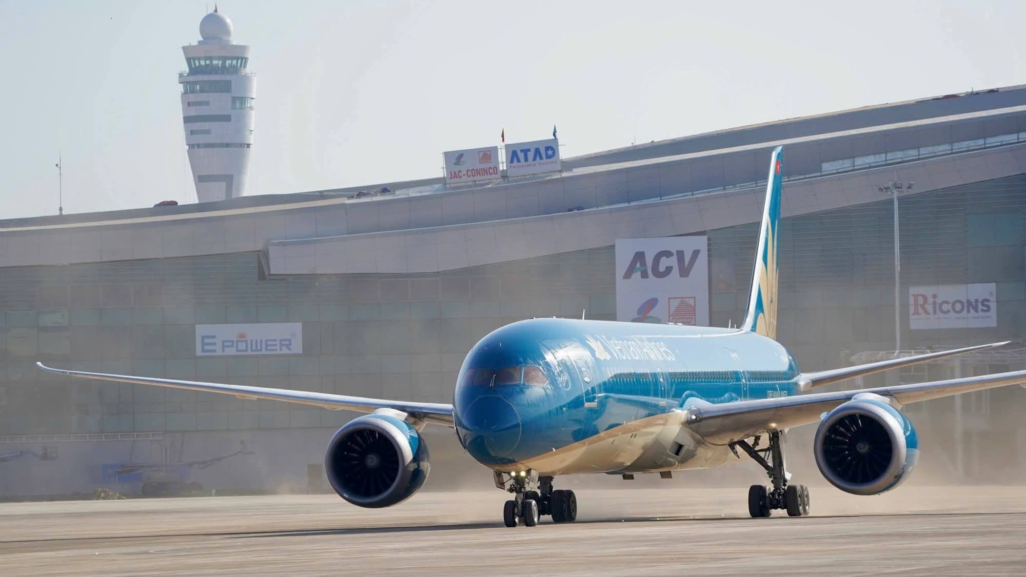 Le Vietnam muscle ses aéroports : premiers vols à Long Thanh et extension du terminal 2 à Noi Bai 1 Air Journal Le Vietnam muscle ses aéroports : premiers vols à Long Thanh et extension du terminal 2 à Noi Bai 1 Air Journal