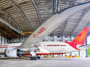 
Air India vient de recevoir son premier Boeing 787-9 Dreamliner entièrement configuré à ses couleurs depuis sa privatisation, 