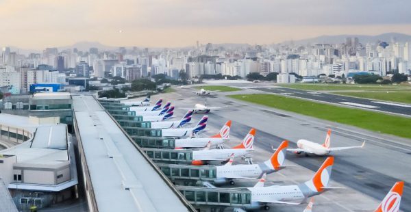 
La compagnie aéroportuaire espagnole Aena a révélé lundi son intention de doubler la taille de l aéroport de l aéroport Con