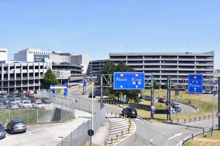Parken Und Übernachten Am Flughafen Brüssel – UTBH