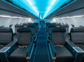 
Air Canada a remis en service son premier Airbus A321 modernisé et doté d un tout nouvel aménagement intérieur combiné à de