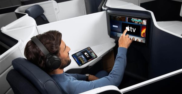 
La compagnie française Air France s’associe à Apple TV pour proposer plus de 45 heures de programmes originaux à bord de ses