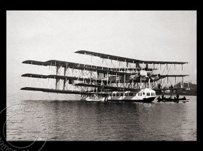 
Histoire de l’aviation – 4 mars 1921. 23,5 mètres de longueur pour 30 mètres d’envergure, le tout dernier appareil du co