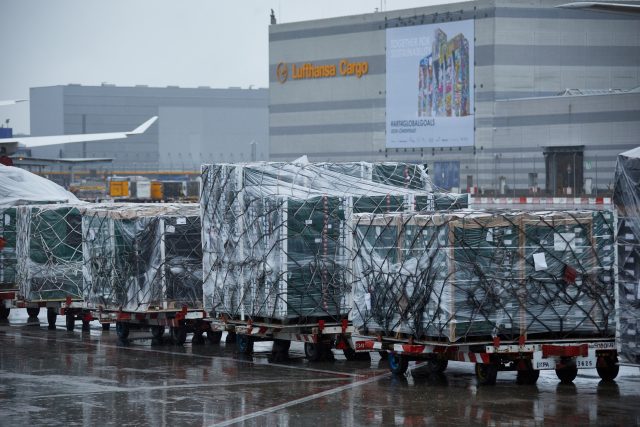 Photo : Lufthansa livre 80 tonnes de fruits et légumes au Royaume-Uni 1 Air Journal