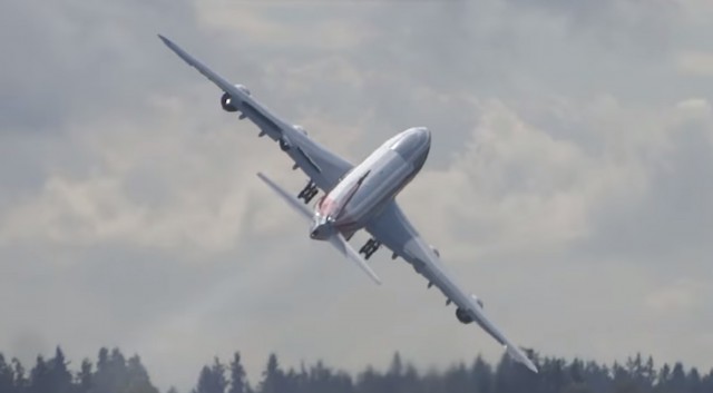 air-journal cargolux b747-8 bis