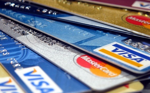 Les Compagnies Aeriennes Feraient Elles De La Discrimination A La Carte Bancaire Air Journal