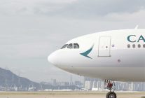 
Des centaines de vols ont été annulés dans la province chinoise du Guangdong et à Hong Kong alors que le le typhon Saola se r