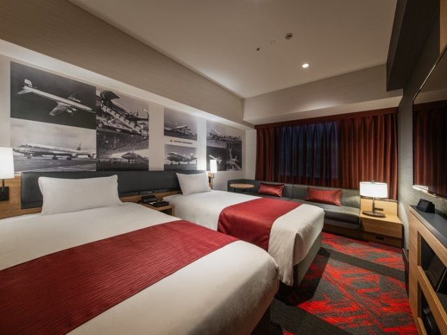 Tokyo-Haneda : l'hôtel Villa Fontaine Premier propose des chambres sur les thèmes de Japan Airlines 1 Air Journal