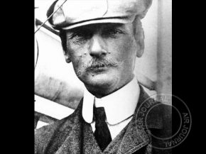 


Histoire de l’aviation – 1er juin 1910. De nombreux délégués étrangers ont fait le déplacement en France pour assiste