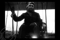 
Histoire de l’aviation – 22 janvier 1911. En ce 22 janvier 1911, un nouveau record de vol avec passagers va être établi,