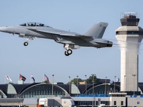 
Le bras de fer social se poursuit chez Boeing, où 3 200 ouvriers de plusieurs sites dédiés à la production d’avions et d’