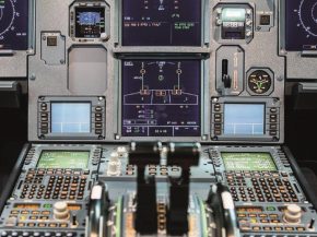 
EasyJet a achevé l installation du système de navigation FANS-C (Future Air Navigation System-C) sur 54 de ses appareils Airbus