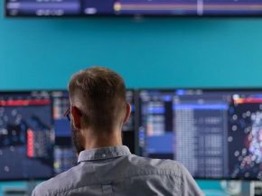 
Le groupe français Thales a décroché deux contrats majeurs pour moderniser les systèmes de gestion du trafic aérien à Singa