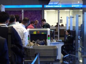 
Bien que les termes  sûreté  et  sécurité  soient souvent utilisés de manière interchangeable, ils revêtent des significat