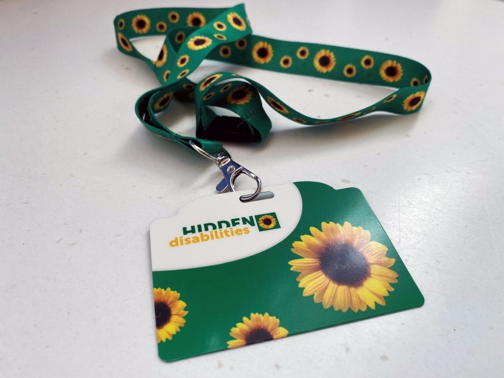 Air Canada adopte le cordon Tournesol pour mieux servir les passagers ayant un handicap visible