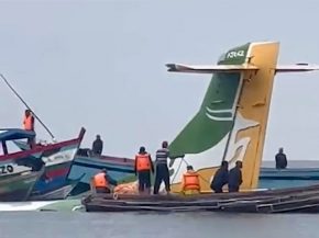 
Un ATR-42 de la compagnie aérienne Precision Air avec 49 passagers à bord s est abîmé ce dimanche matin dans le lac Victoria 