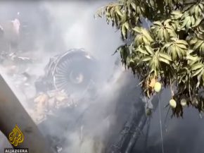 Le crash de l Airbus A320 de Pakistan International Airlines (PIA), qui s est écrasé hier après-midi sur un quartier résidenti