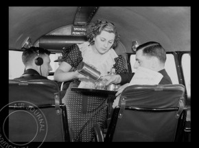 
Histoire de l’aviation – 16 mai 1936. En ce samedi 16 mai 1936, la jeune Daphne Kearley, âgée de dix-neuf ans seulement e