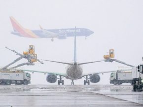 
Un puissant blizzard qui balaie la côte Est des États-Unis a entraîné, de dimanche à lundi, l’annulation de plus de 6 000 